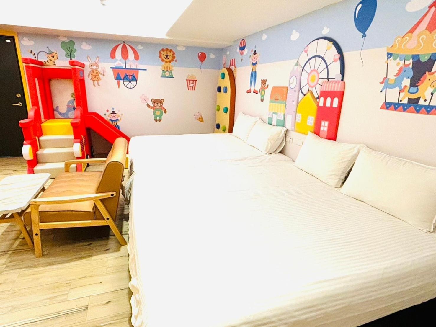 Have Fun Hotel Luodong Exterior photo