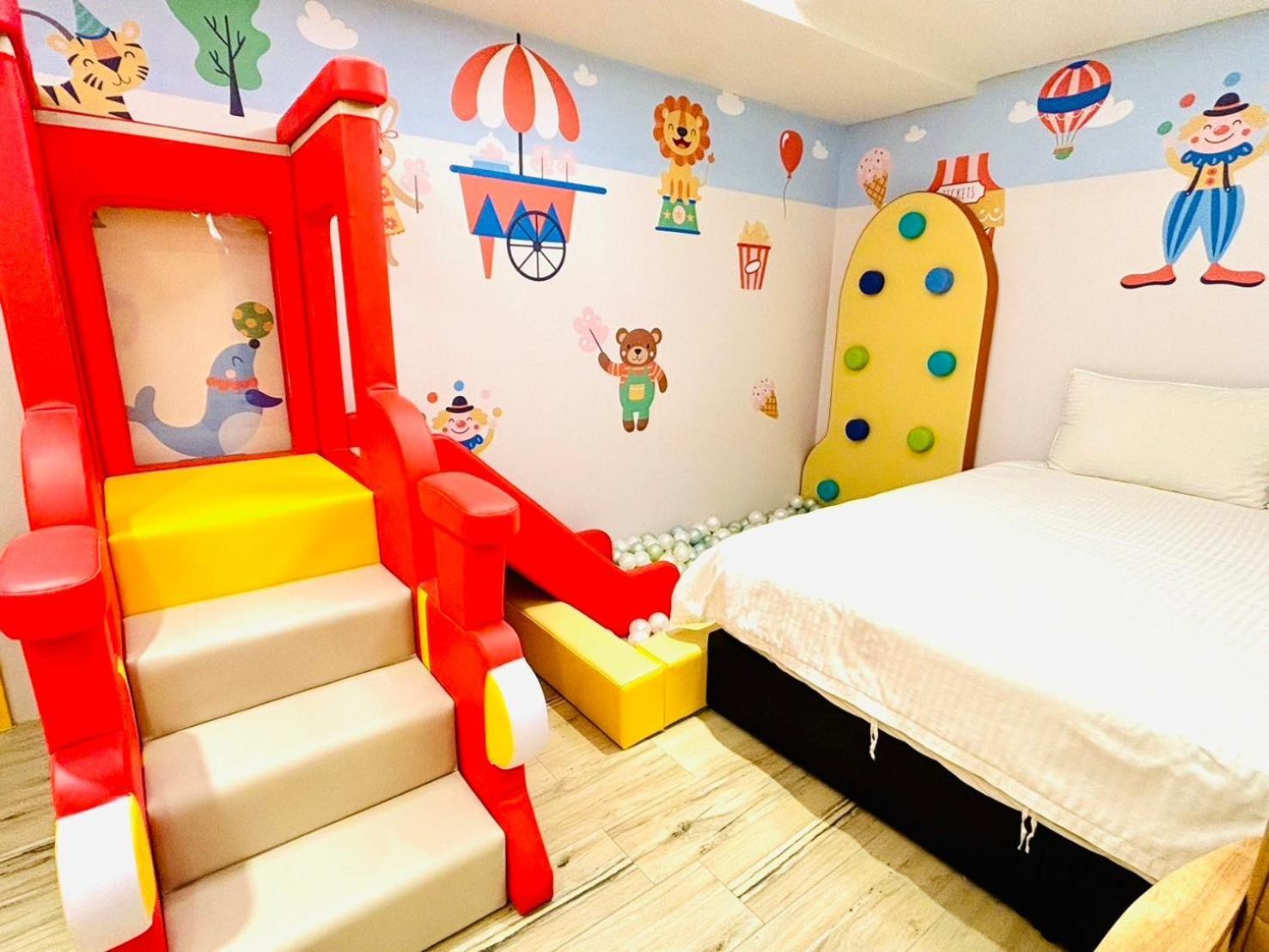 Have Fun Hotel Luodong Exterior photo